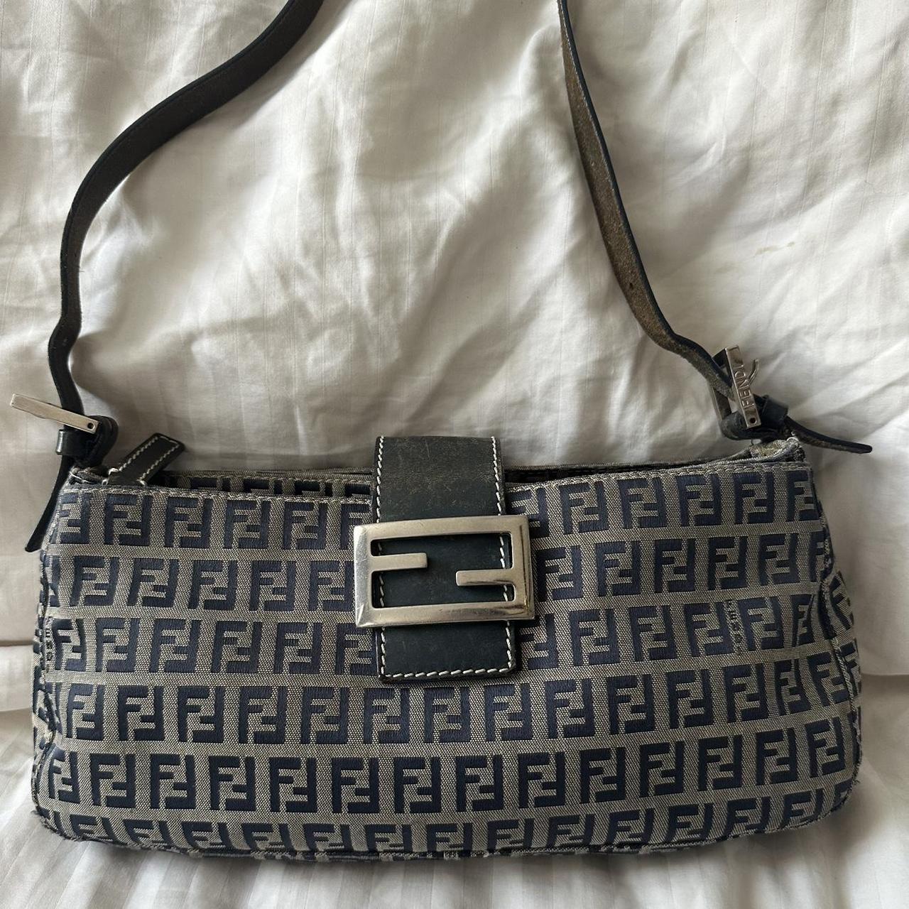 PREOWNED VINTAGE NAVY FENDI BAGUETTE