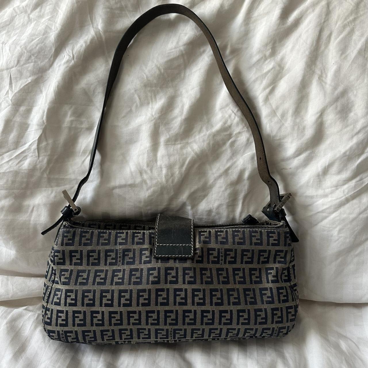 PREOWNED VINTAGE NAVY FENDI BAGUETTE